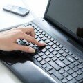 hand on keyboard